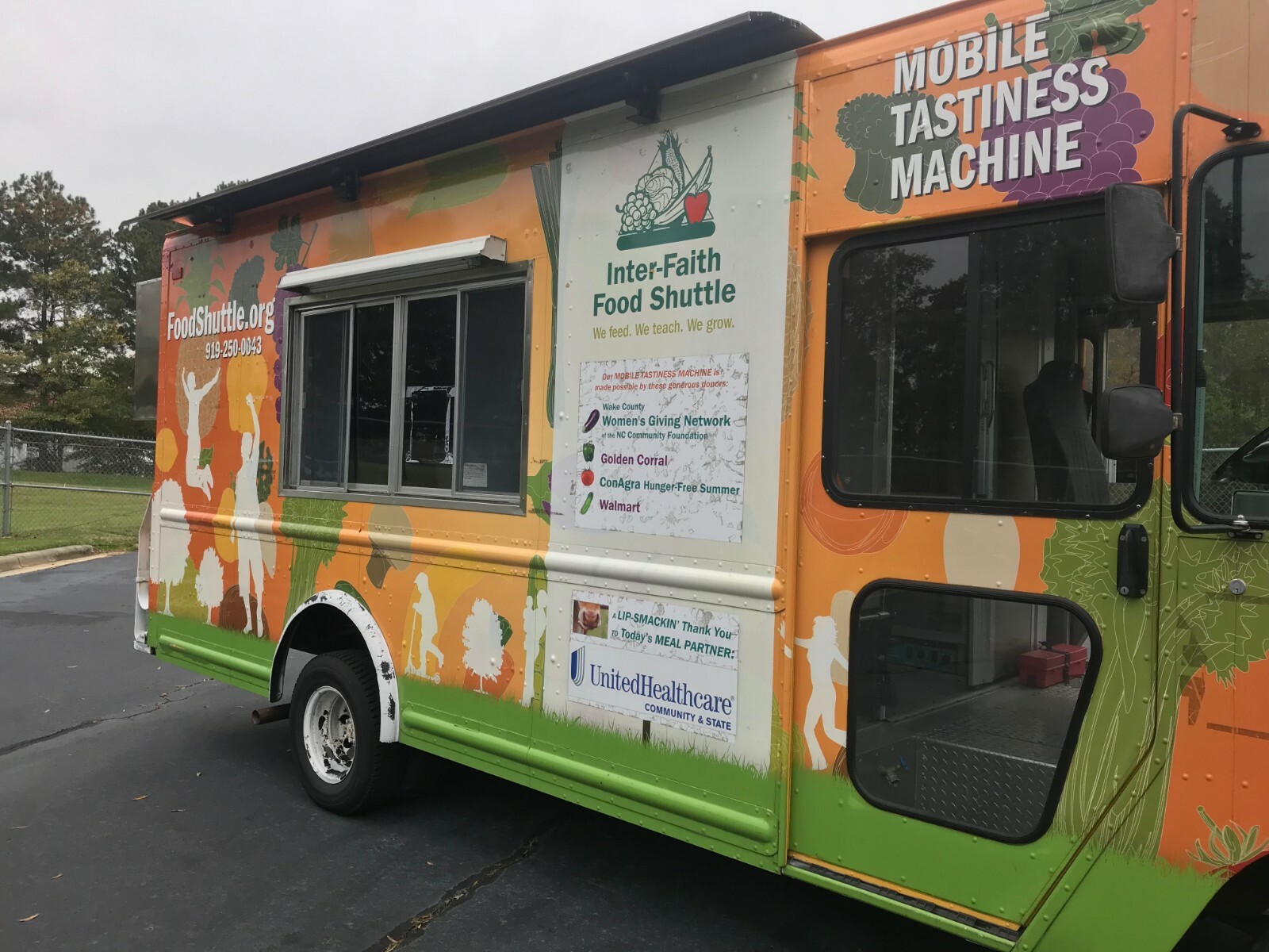 Used Food Truck, VERY LOW MILES. 2007 Ford E-450. READY TO ROLL!!