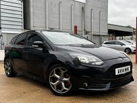 2014 Ford Focus 2.0T ST-2 5dr HATCHBACK PETROL Manual