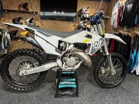 Husqvarna TC125 2019 carb SX 125  - DIRT Wheelz UK 01633 497007