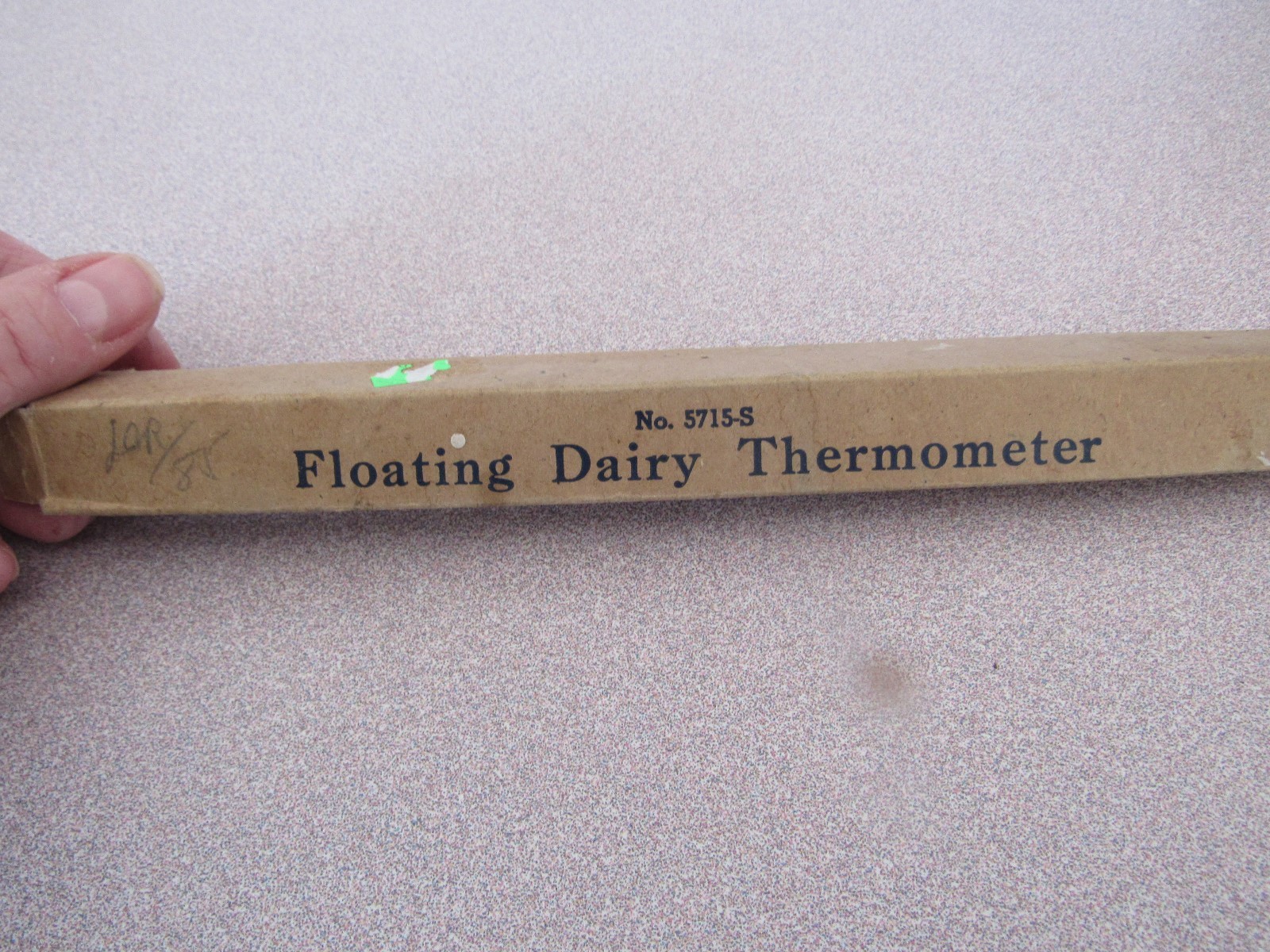 Vintage Taylor Floating Dairy Enclosed Scale Thermometer In box