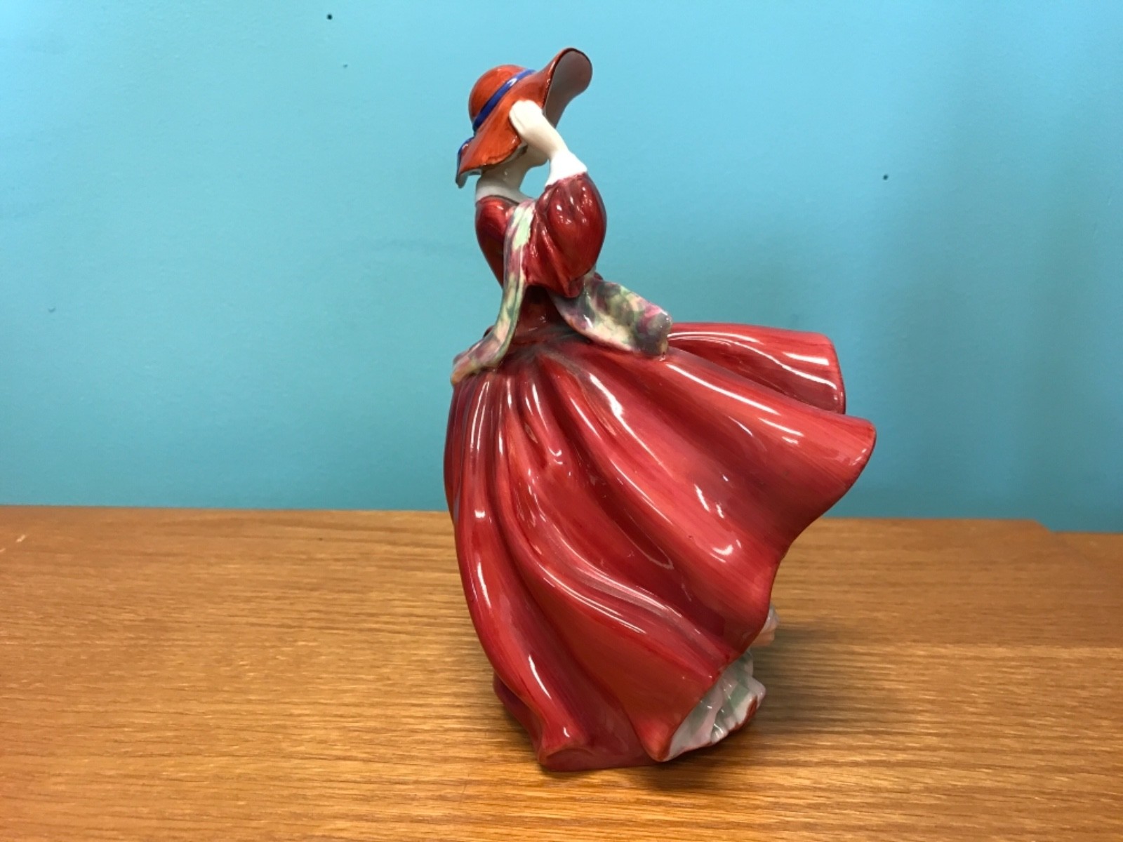 Royal Doulton “ Top o the hill “ HN1834 signed H F