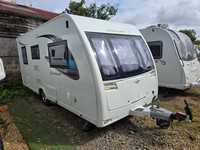 2017 Lunar Quasar 462 2 Berth End Washroom Caravan, Motor Mover