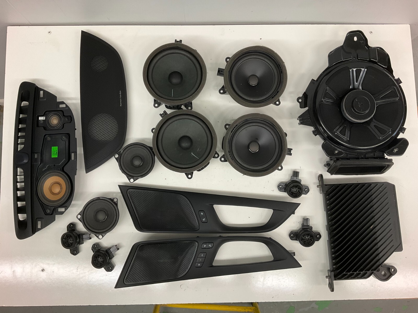 19-22 Volvo S60 Harman Kardon Premium Sound Speaker Set 14