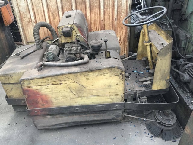 FLOOR SWEEPER INDUSTRIAL VINTAGE MACHINERY | Power Tools | Gumtree