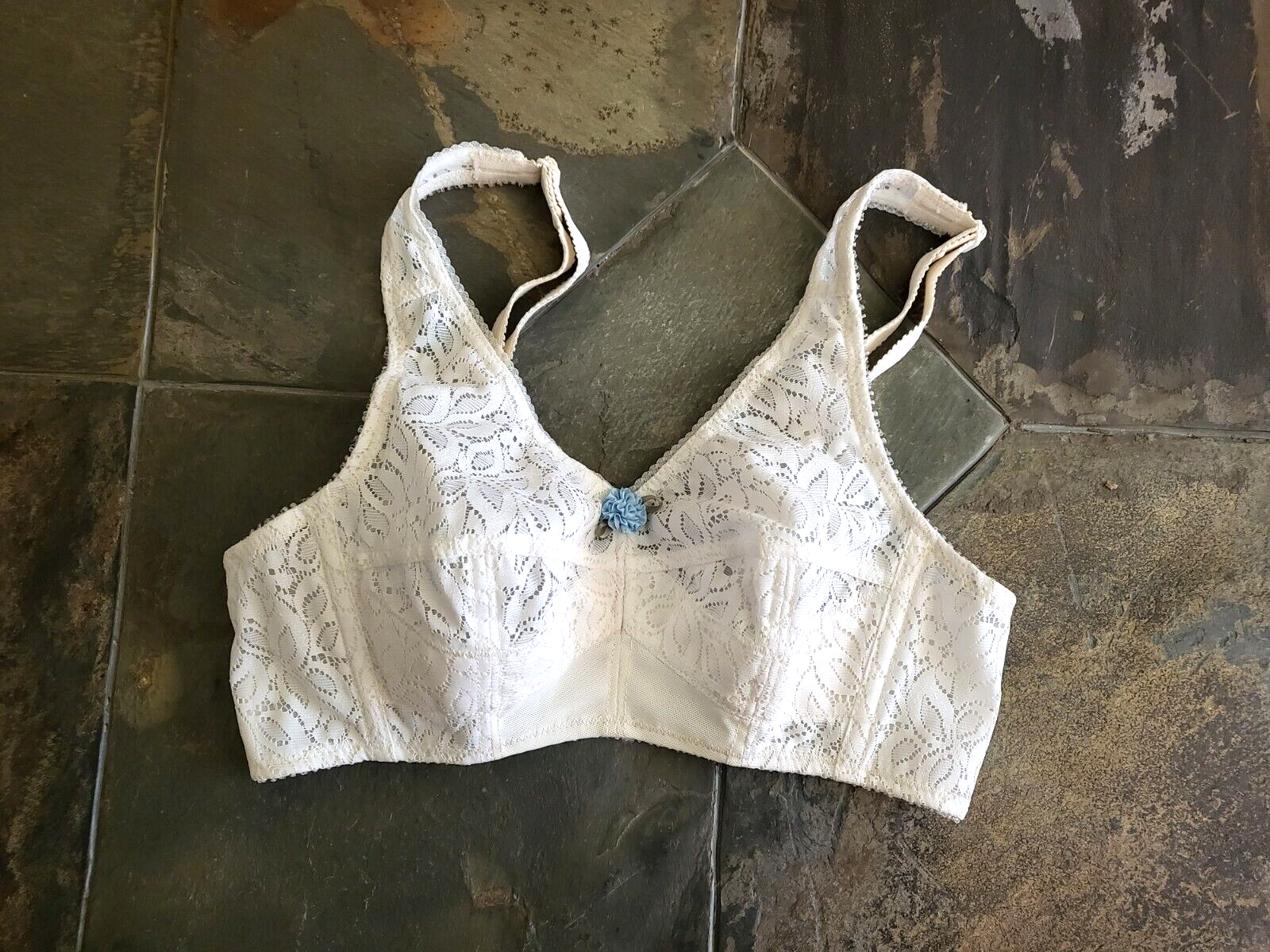 30A Vintage VPC by Carolina MFG. Semi Sheer Lace Wireless Bullet Bra #347