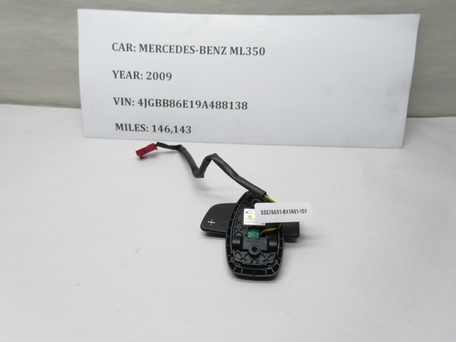 2008-2013 Mercedes GL550 ML350 Steering Wheel Paddle Shifter A2048703358 OEM