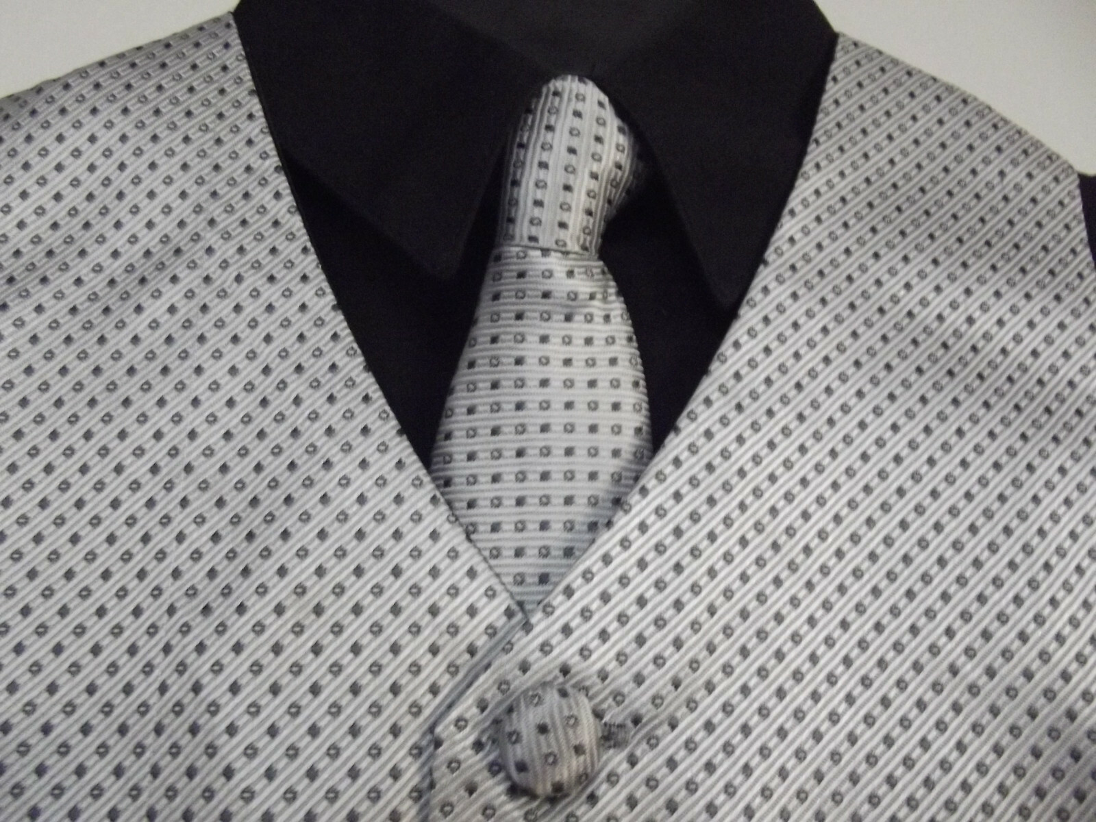 boys suit size 12months...great for easter sunday