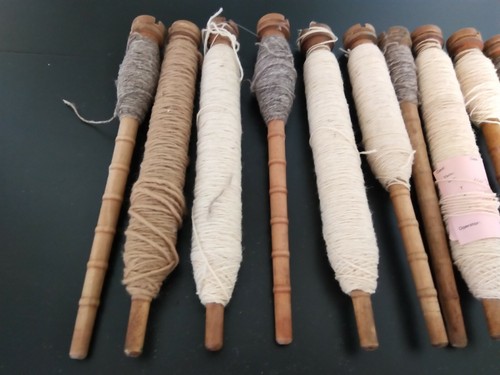 LOT of 15 Vintage Wooden Yarn Thread Cotton Wool Spool Spindle Bobbin Wood
