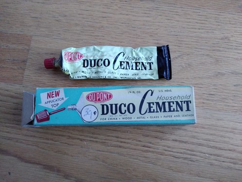 VINTAGE DUPONT DUCO CEMENT BOX AND EMPTY TUBE GREAT LOOK