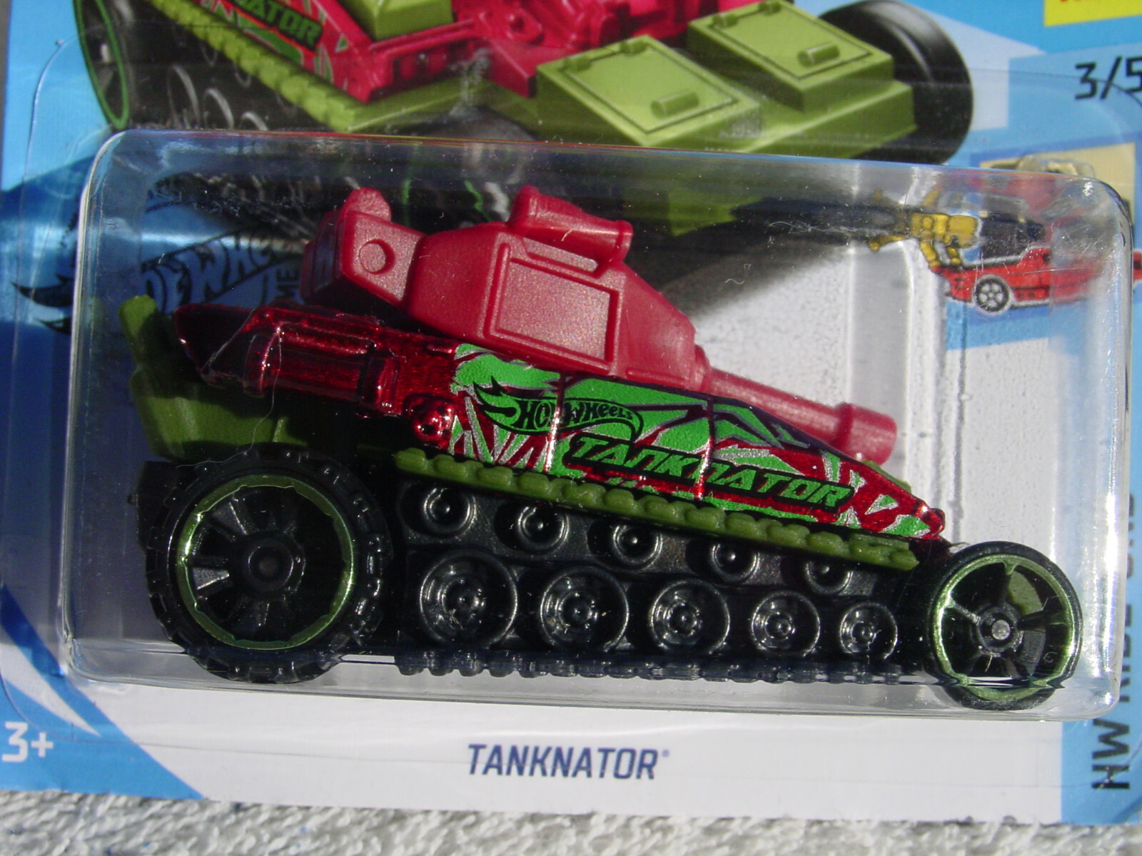 hot wheels tanknator