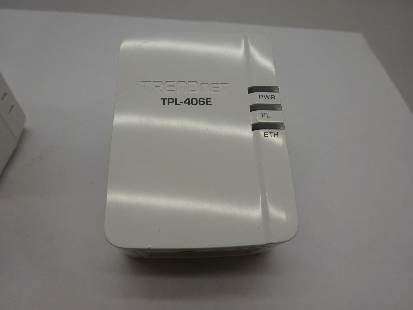 Trendnet TPL-410AP AND TPL-406E powerline network WiFi