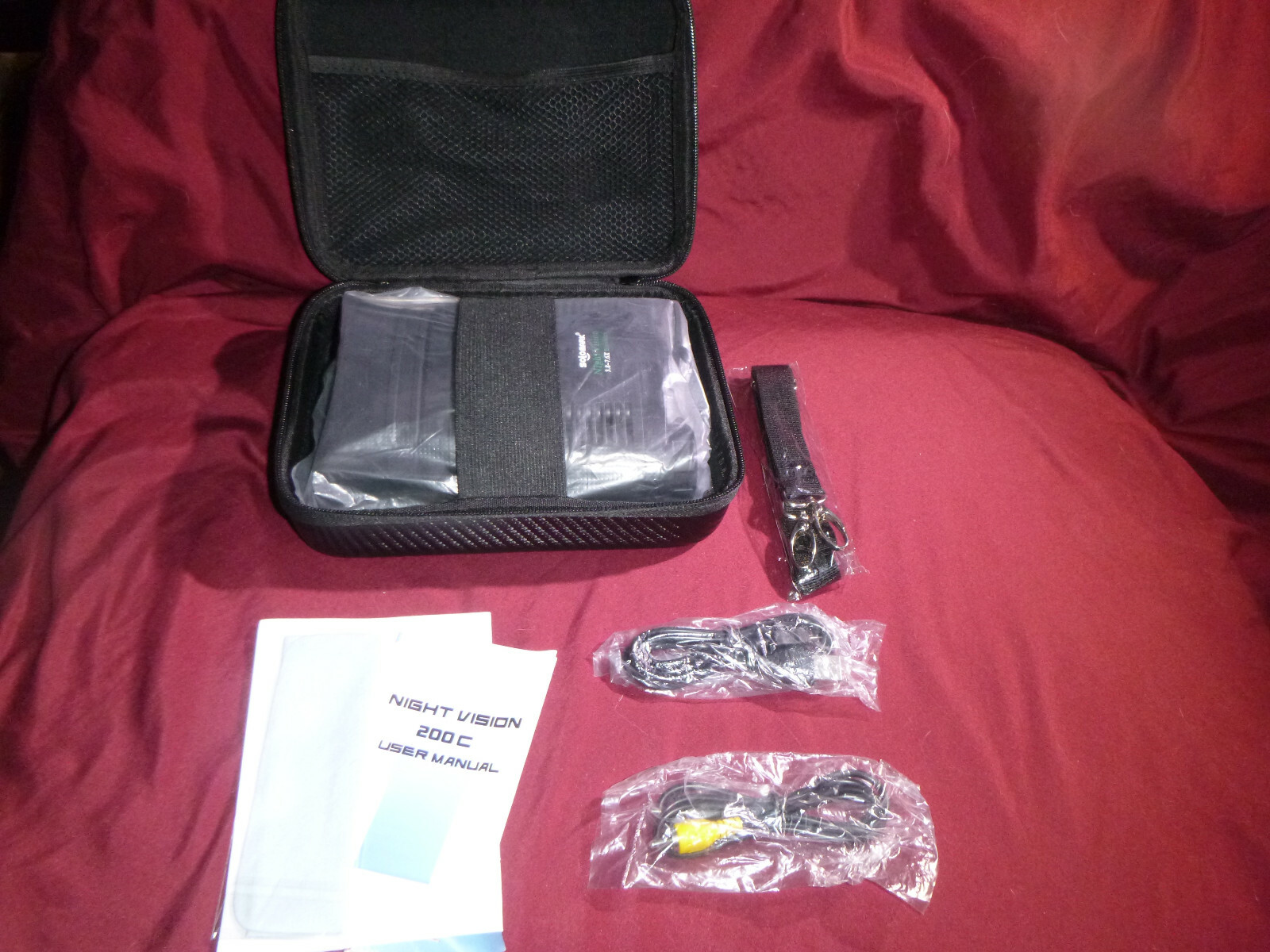 Binoculars - 3.8-7.6x Light Weight Handed Infrared