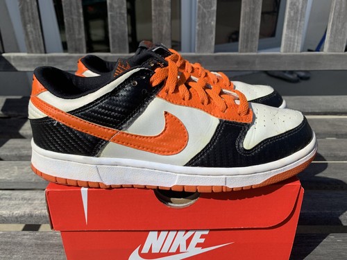 2001 Nike Dunk Low Co.jp Halloween Carbon Fiber Atmos Samba 2001 Nike Dunk Low Co.jp Halloween Carbon Fiber Atmos Samba