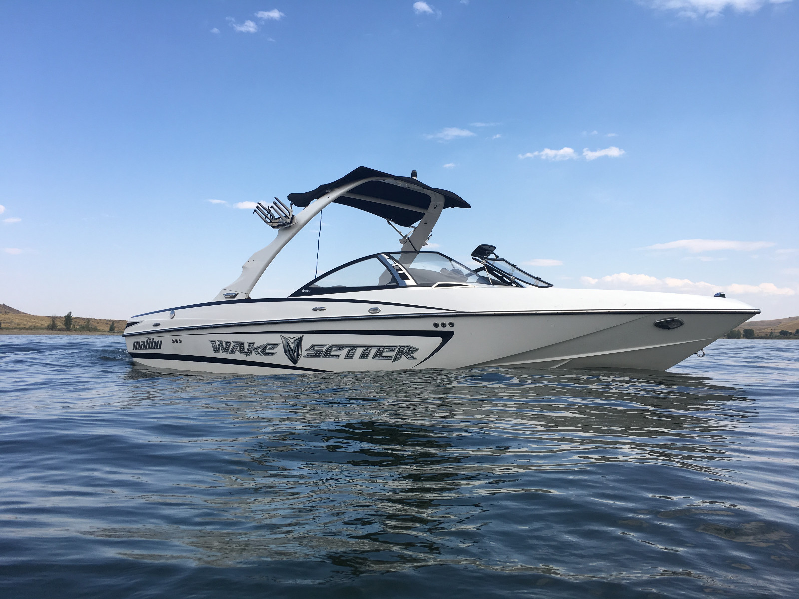 2009 Malibu VLX 21' Wake Setter wake/surf boat