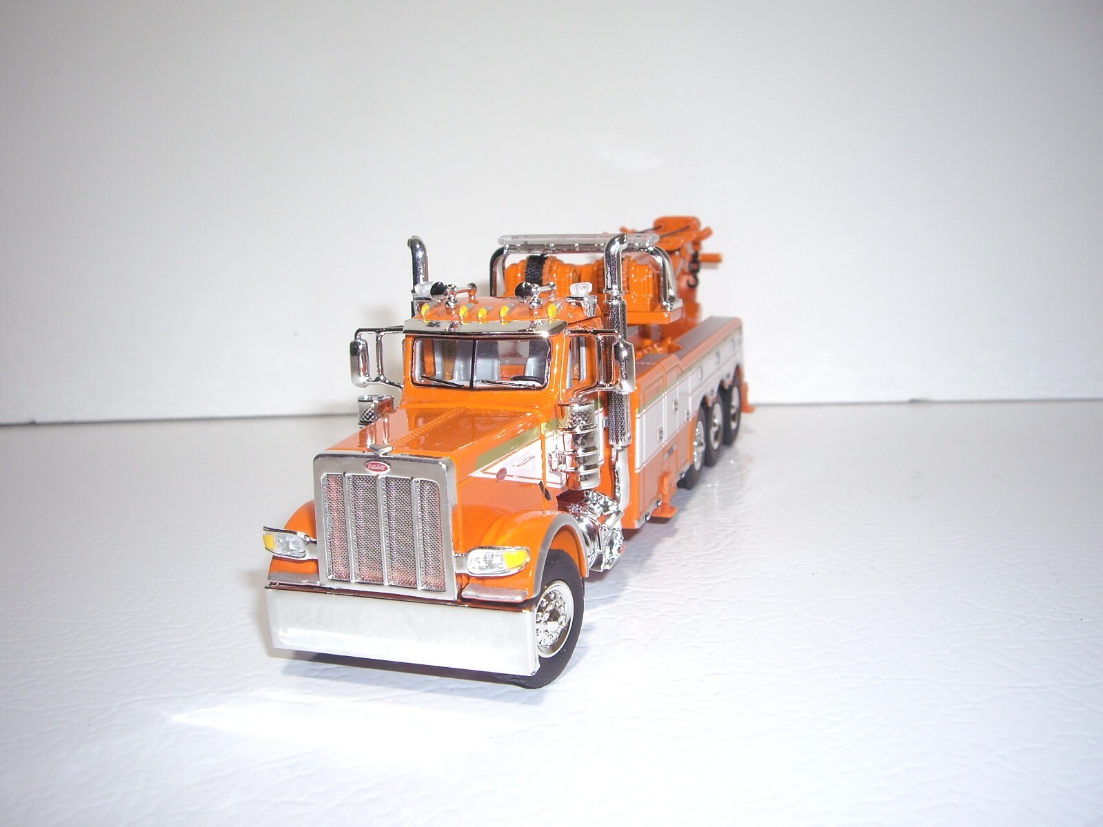 DCP FIRST GEAR 1/64 TRISTATE TOWING PETE 389 DAYCAB&1150