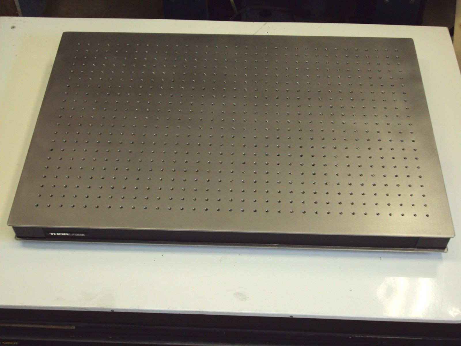 crated THORLABS OPTICAL BREADBOARD TABLE lab laser honeycomb isolation damping