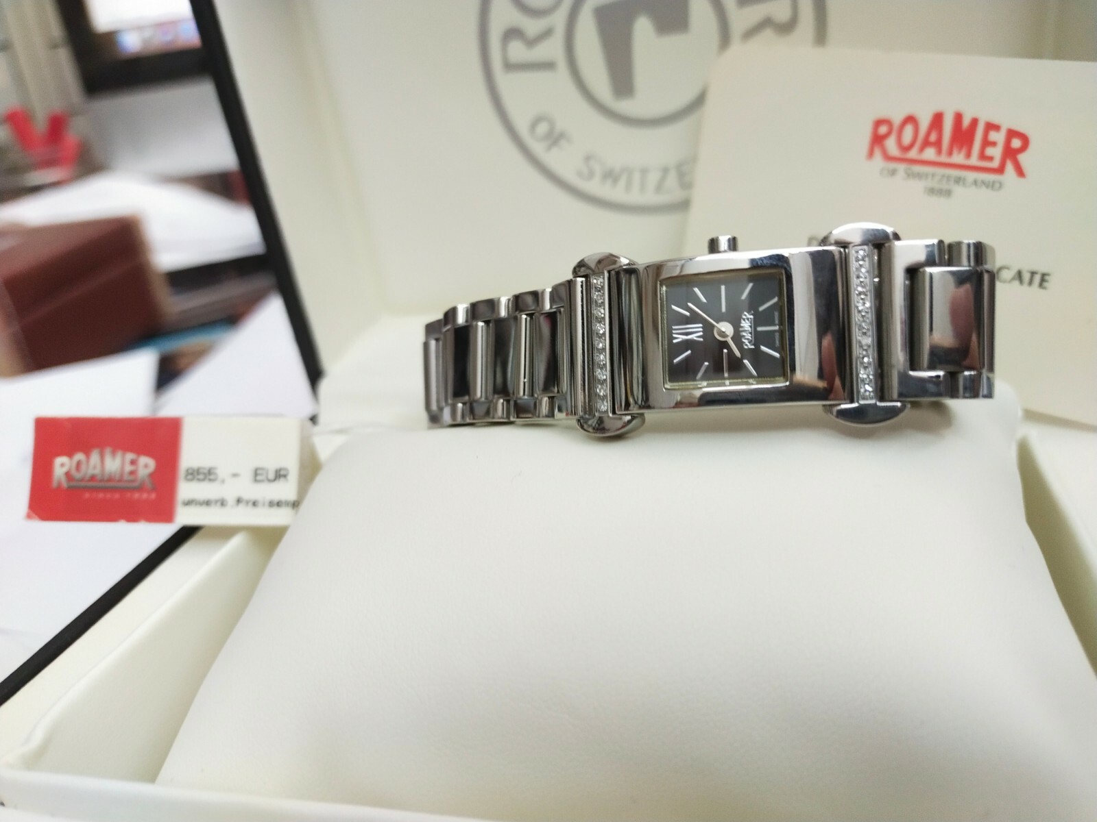 Pre-owned Roamer Watch Dreamline Luxury 18 Diamonds Swiss Made Folding Clasp 637.953