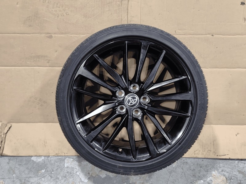 Used 2018-2020 Toyota Camry 19 Inch Wheel Rim Tire 19x8J 235/40/R19 Black 1PCS OEM