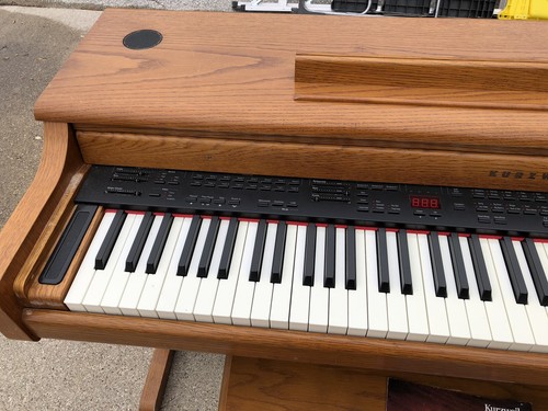 KURZWEIL Mark 10 Digital Piano - Lightly Used