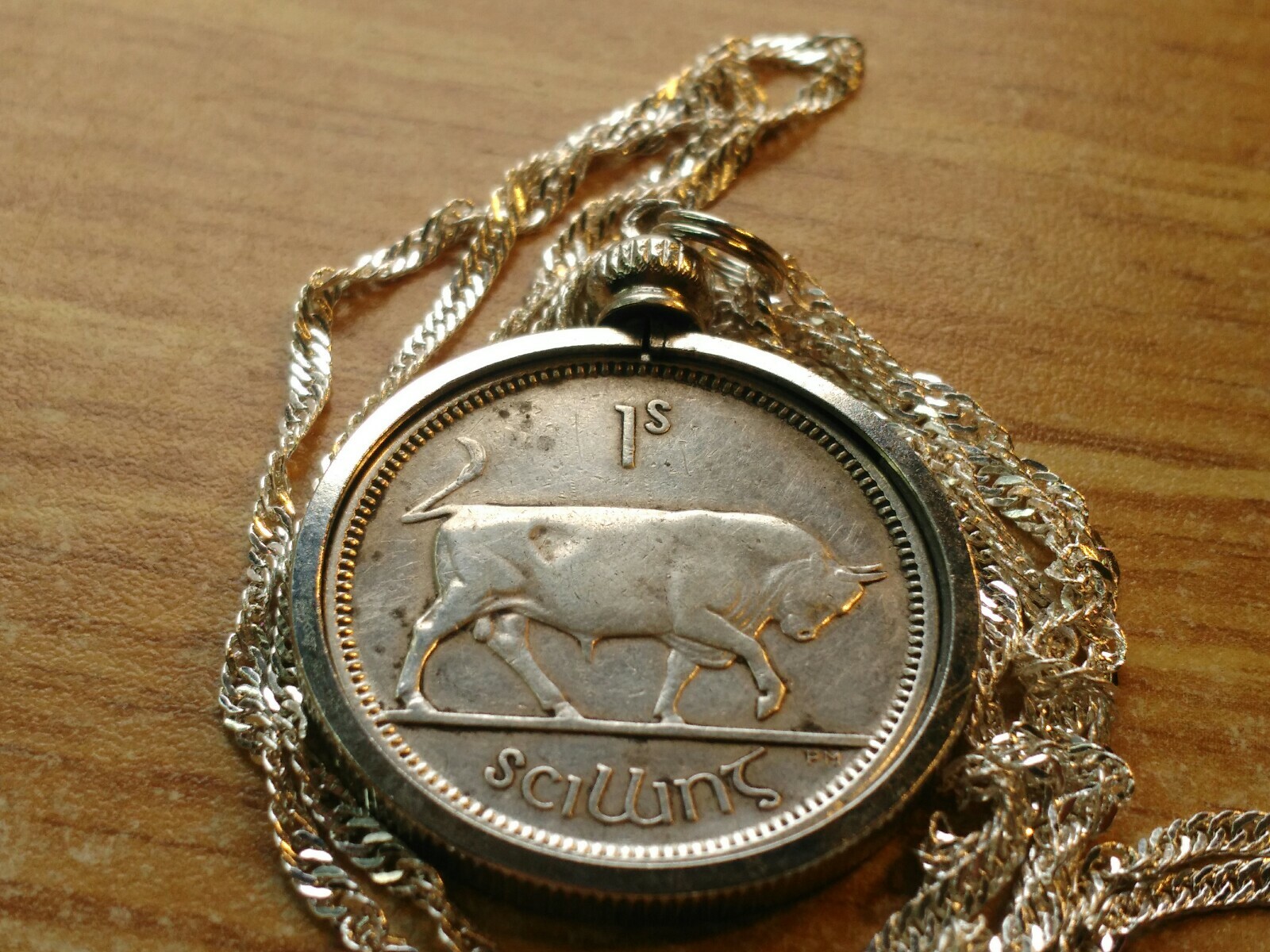 1933 Ireland Harp & Bull Silver Shilling Pendant on a 28