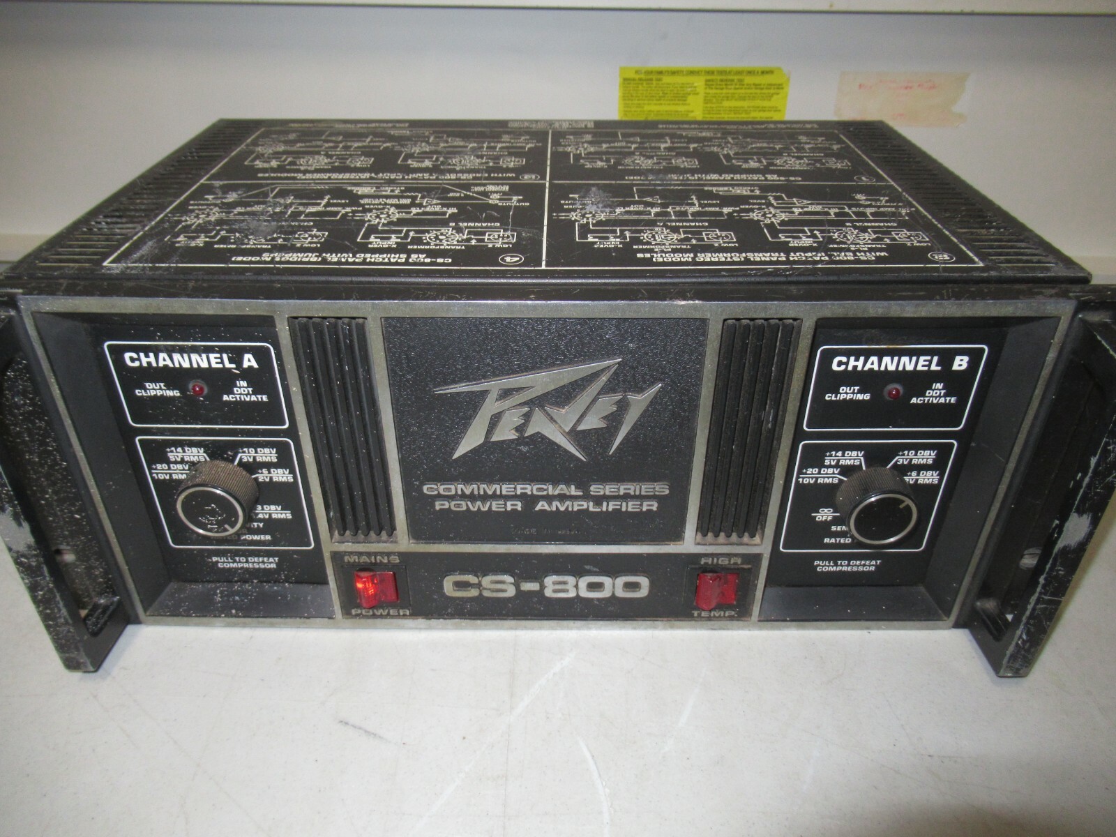 【PEAVEY】CS 800S パワーアンプ ケース固定用ネジ4本付 PEAVEY】CS 800S パワーアンプ ケース固定用ネジ4本付