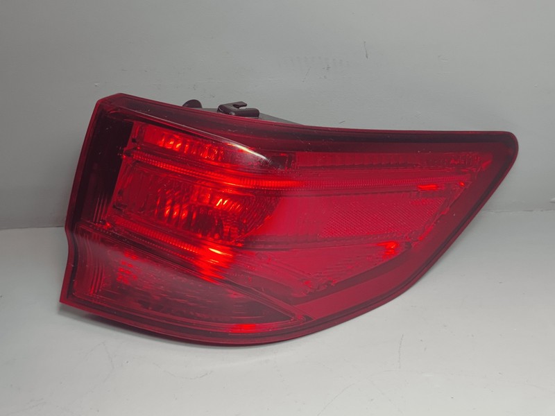 Used 2014-2020 ACURA MDX REAR RIGHT PASSENGER SIDE OUTER TAILLIGHT LIGHT LAMP OEM