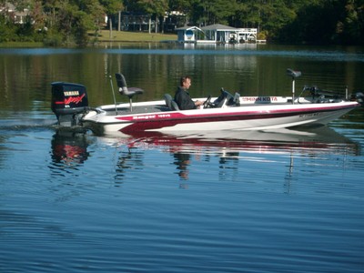 2002 Ranger 195VS bass boat
