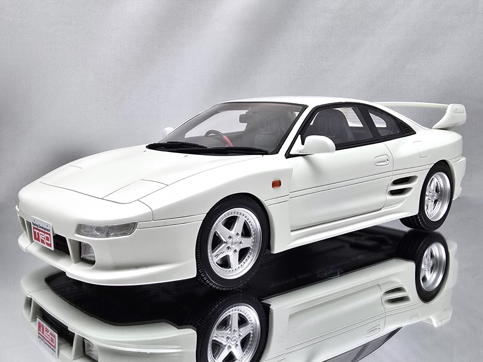 Otto Mobile Toyota MR2 SW20 TRD 2000GT 1998 White Resin Otto Mobile Toyota MR2 SW20 TRD 2000GT 1998 White Resin