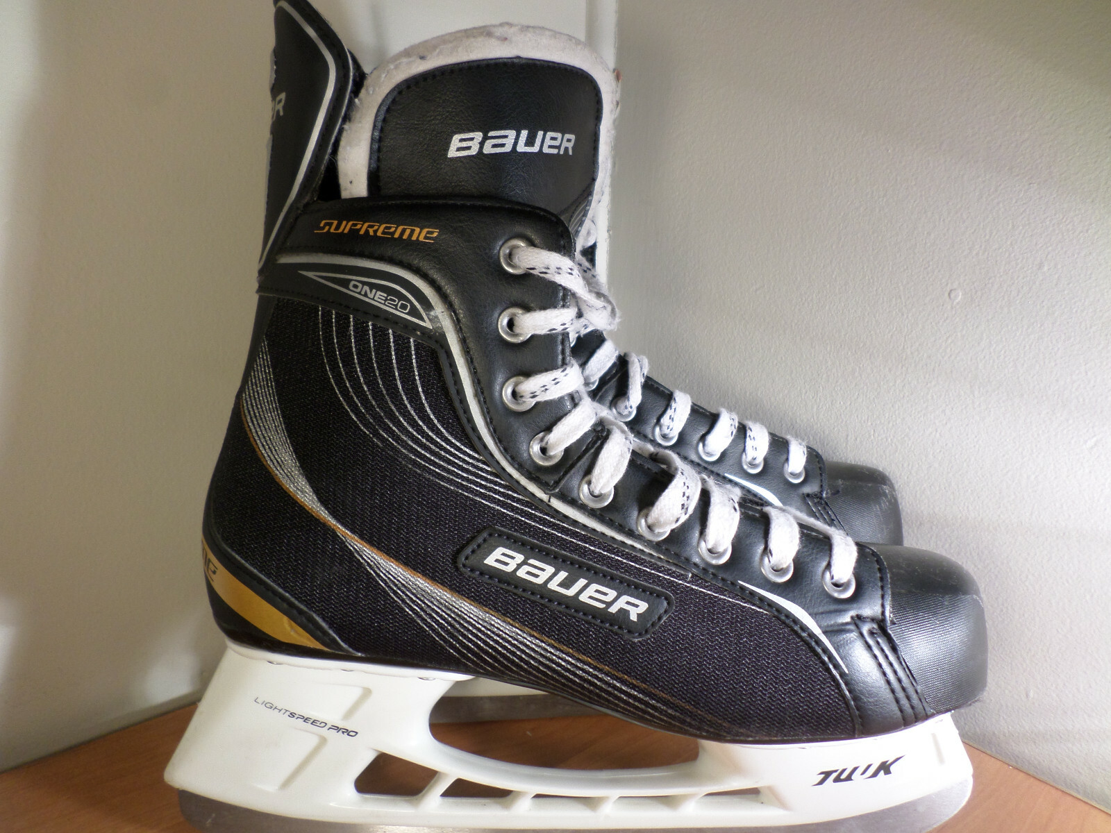 Bauer Supreme One20 Ice Hockey Skates Size 10R Mens Shoe US 11.5 TUKK