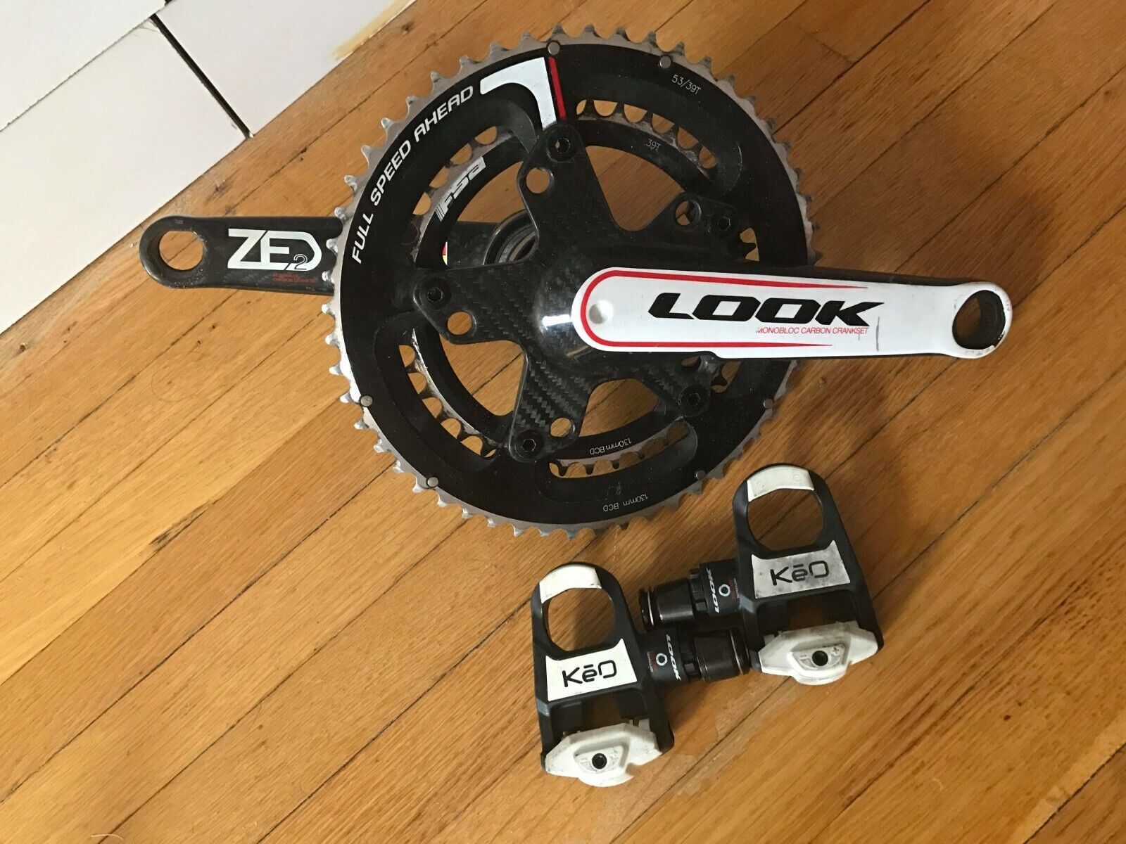 LOOK ZED 2 MONOBLOC CRANKSET KEO 2 MAX PEDALS CARBON ROAD LOOK ZED 2 MONOBLOC CRANKSET KEO 2 MAX PEDALS CARBON ROAD