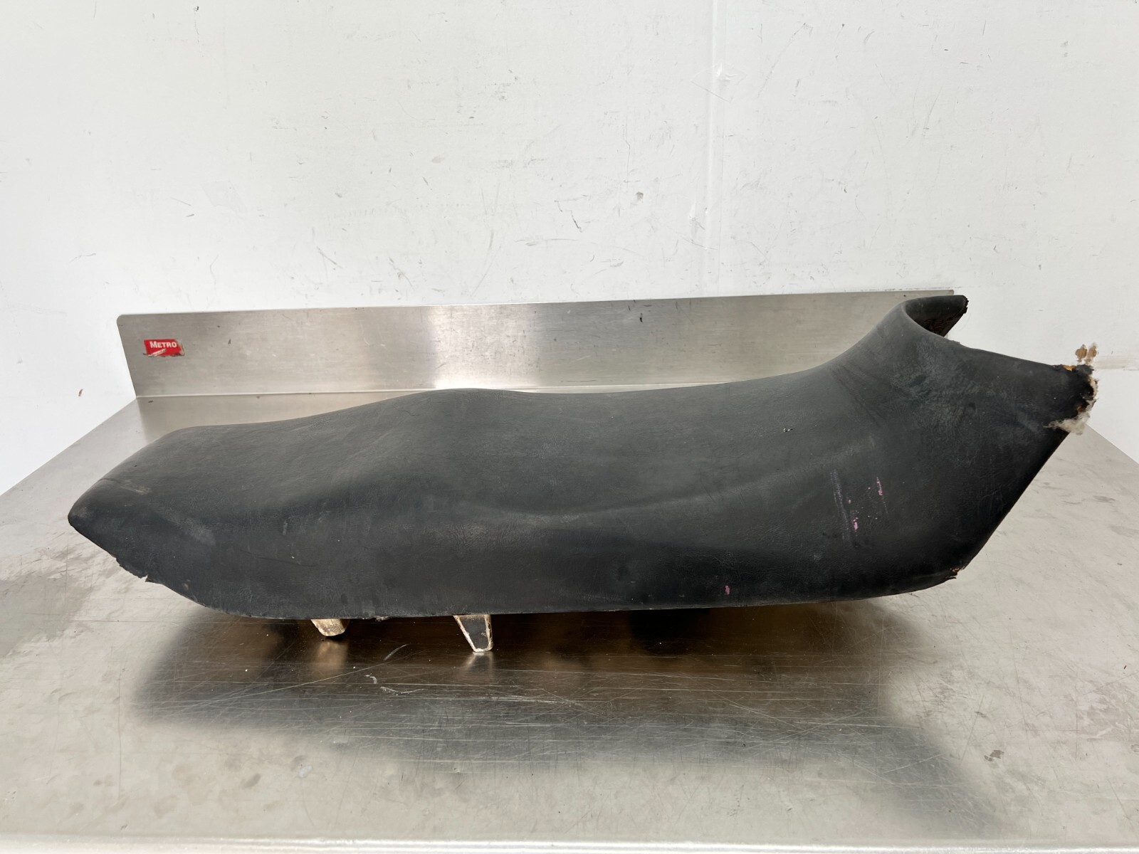 87 - 90 Kawasaki ZX750 Ninja Front Seat Drivers Saddle 87 - 90 Kawasaki ZX750 Ninja Front Seat Drivers Saddle