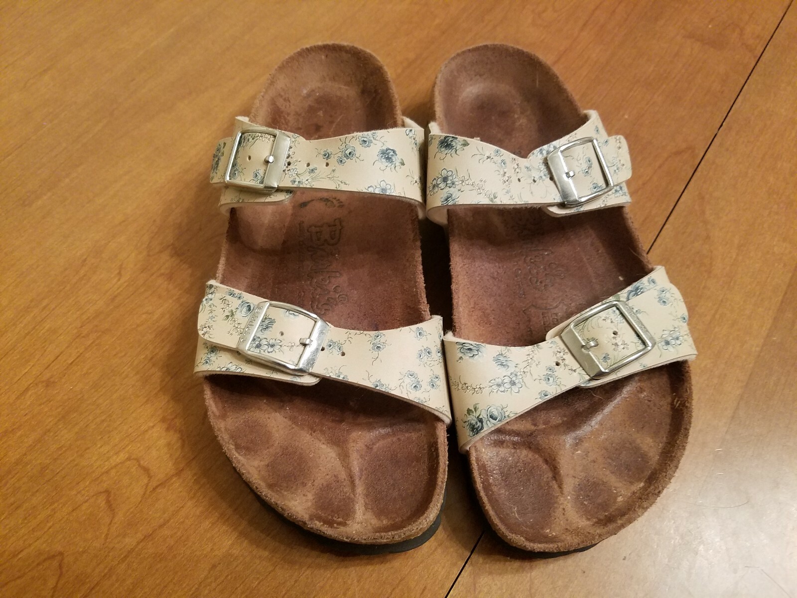Birkis by Birkenstock 36 35 230 L5 2 Strap Cream Blue Floral