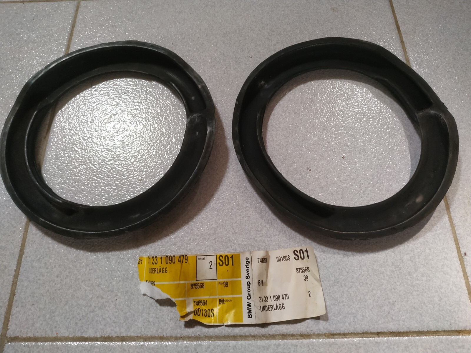 BMW E36-Z3 spring pads(2) lower front !NEW! GENUINE
