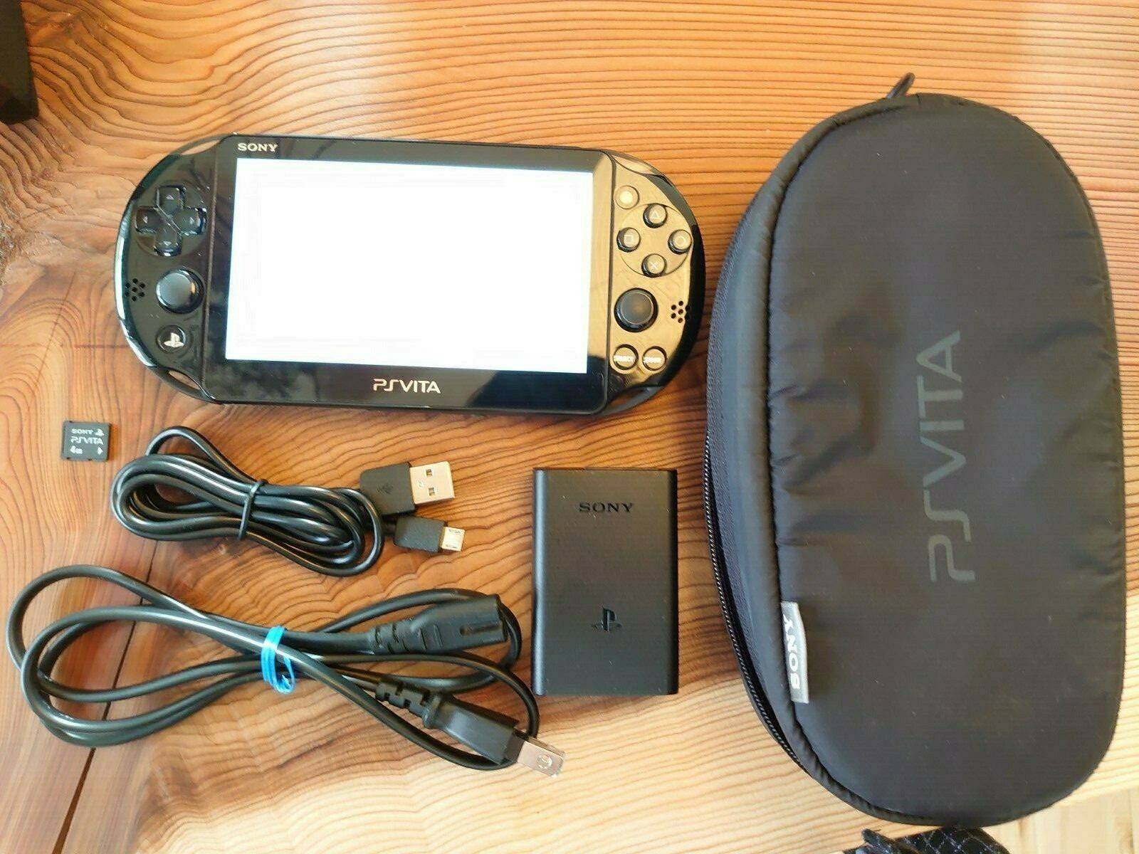 SONY - SONY PlayStationVITA 本体  PCH-2000 ZA11 Sony PS Vita PCH-2000 ZA11 slim Black Console with Charger