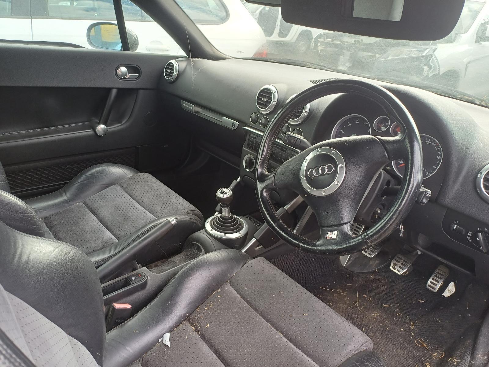 AUDI TT 8N 06/1999-08/2006 RIGHT FRONT DOOR BLACK COUPE - thumbnail 11