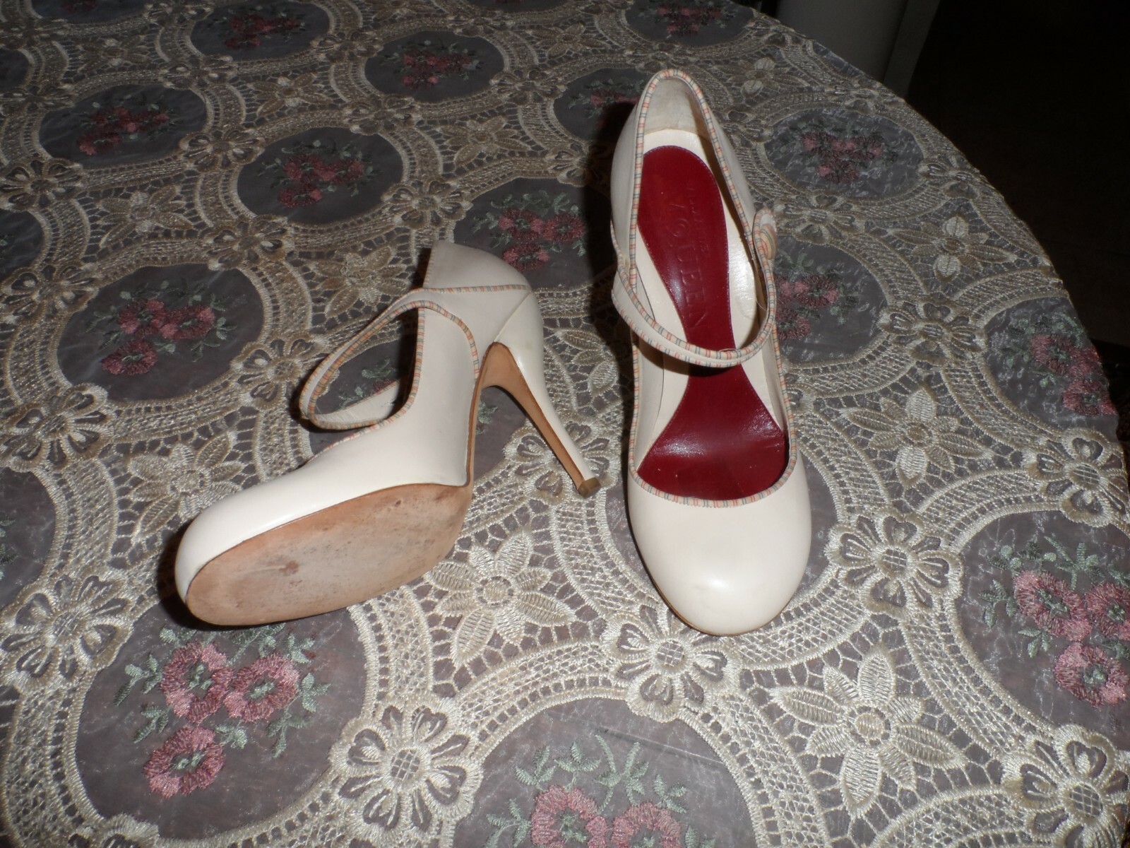 alexander mcqueen size 37