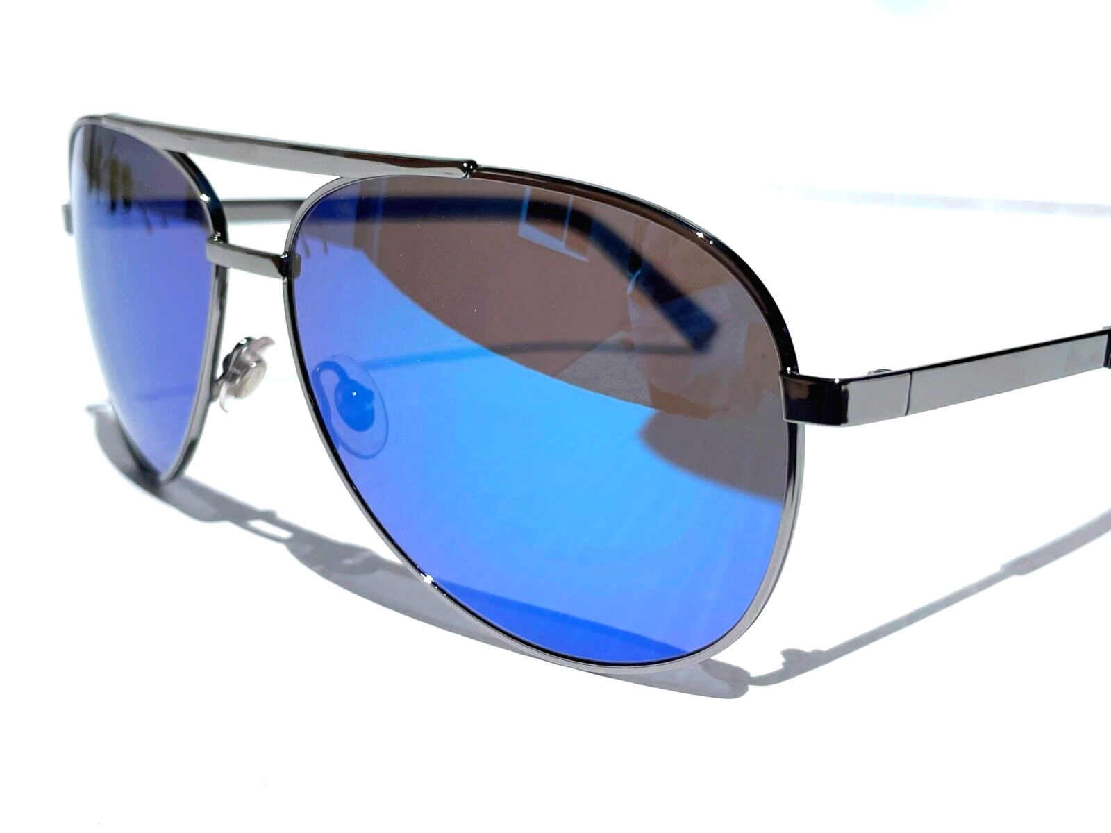 Pre-owned Maui Jim Seacliff Silver Polarized Maui Blue Lens Sunglass B831-02d In Gray