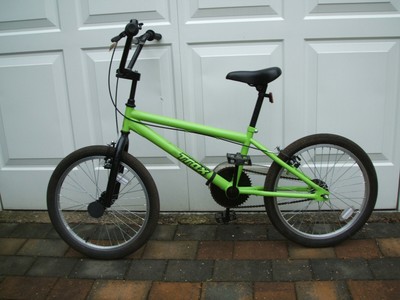TRAX BMX BIKE 20" LITTLE USED VGC