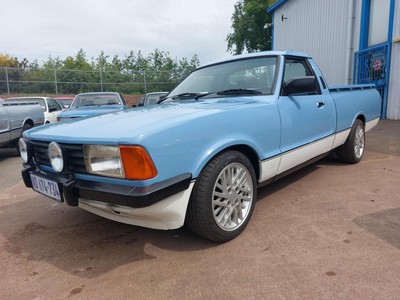 Ford Cortina P100 Pickup - 3.0 V6 - Superb condition - Automatic