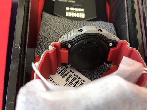 Pre-owned Casio G-shock X Sneaker Freaker Redback Dw-5700sf-1 Coffin Edition