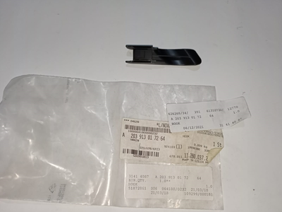 Mercedes-Benz (203-913-01-72-64) Hook | eBay