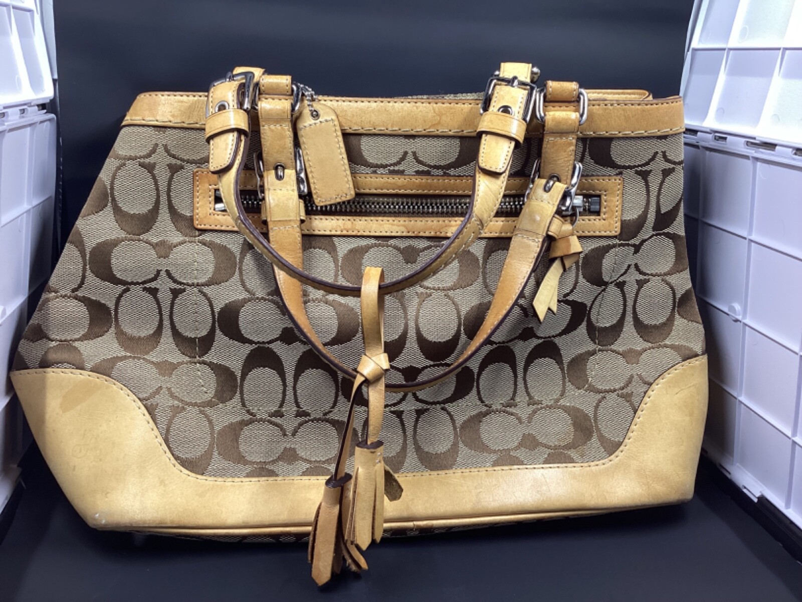 Coach Signature Tan Canvas & Leather Purse Handbag c05w-6830