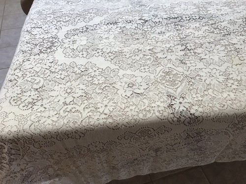VTG QUAKER LACE TABLECLOTH Linen NATURAL 90”X66” BANQUET
