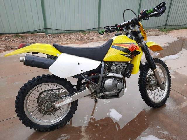 Suzuki drz 250