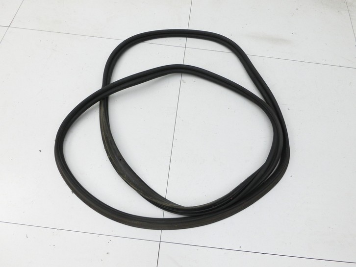 Mercedes W176 A200 12-15 Dichtung Rahmen für Heckklappe Kofferraum Mercedes W176 A200 12-15 28.01.2015 A1767400178... Vorschau 2