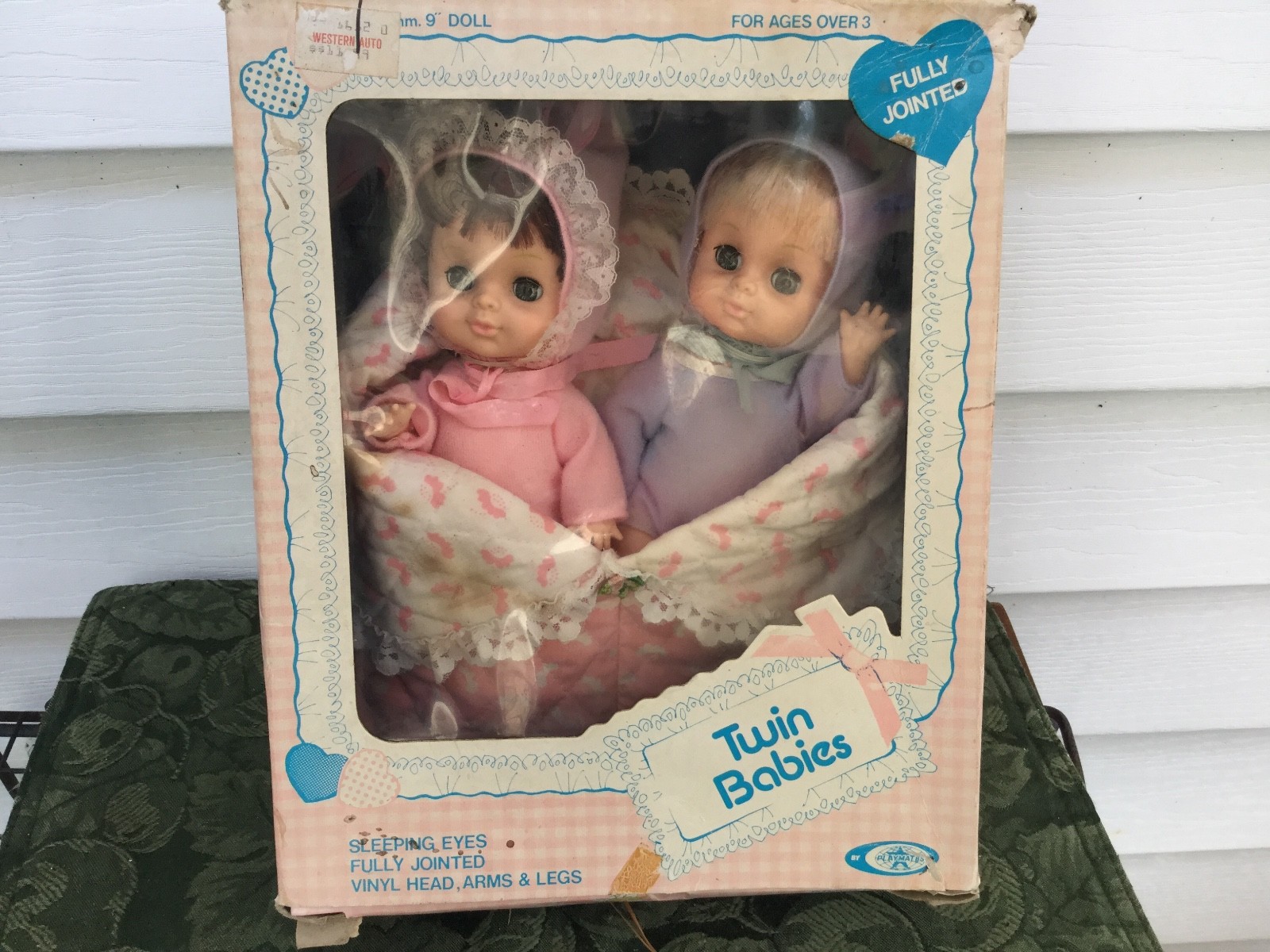 VINTAGE PLAYMATES FULLY JOINTED TWIN BABY DOLLS IN BUNDLE SLEEPING EYES  VINYL