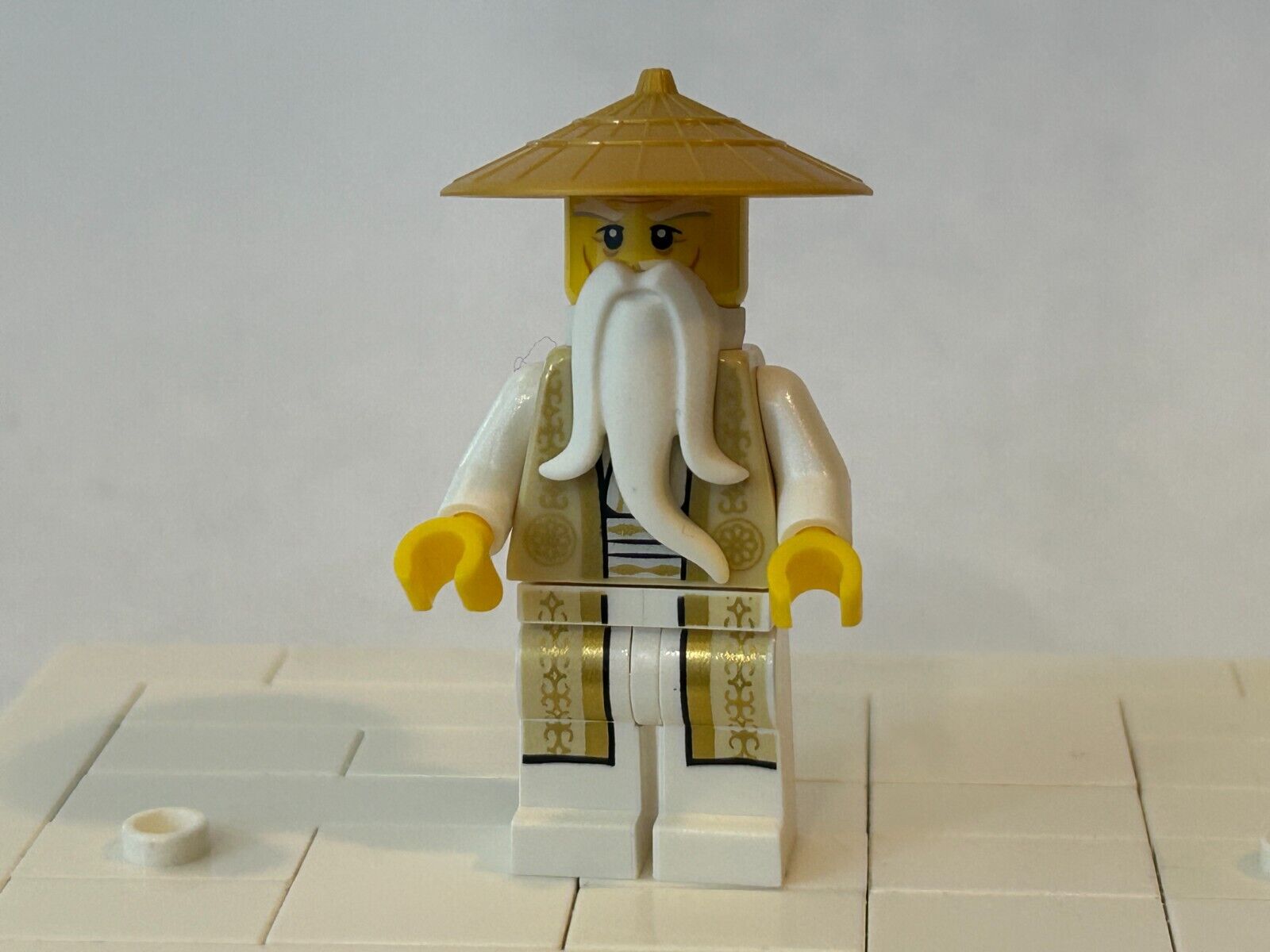 LEGO Ninjago Wu Sensei gold robe minifigure 70751 Temple of LEGO Ninjago Wu Sensei gold robe minifigure 70751 Temple of