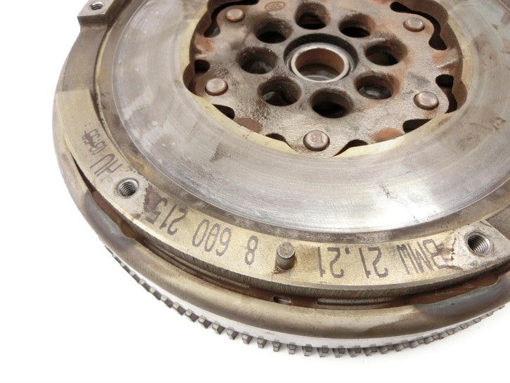 BMW F45 218d 14-18 2,0d 110KW B47C20U0 Zweimassenschwungrad Schwungrad BMW F45 218d 14-18 21.09.2017 8600215... Vorschau 3