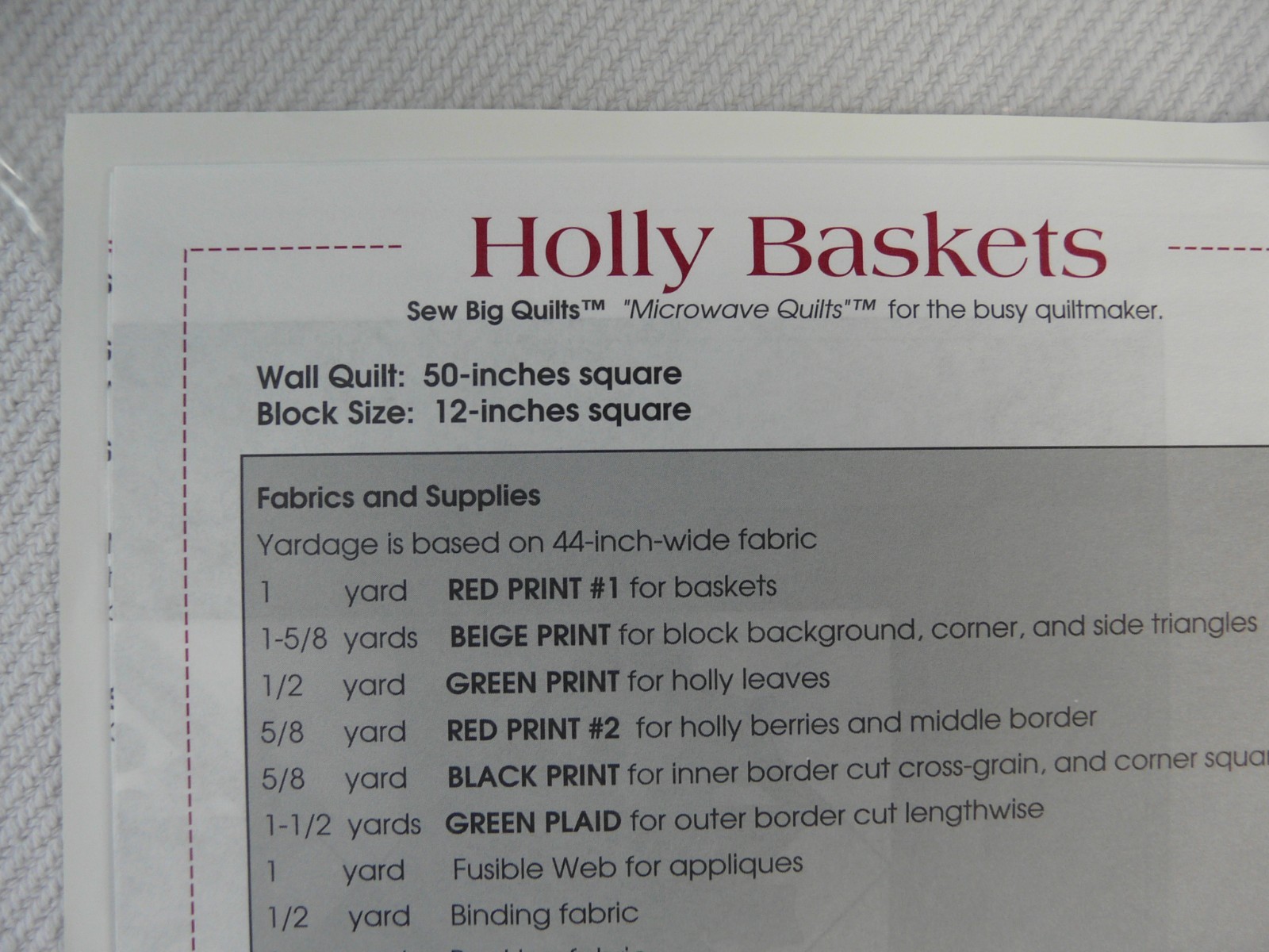 Holly Baskets Holiday Christmas Wall Hanging Quilt Sewing Pattern Thimbleberries