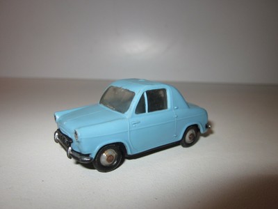 A46 1:43 NOREV PLASTIQUE VESPA 400 BLEU BON ETAT